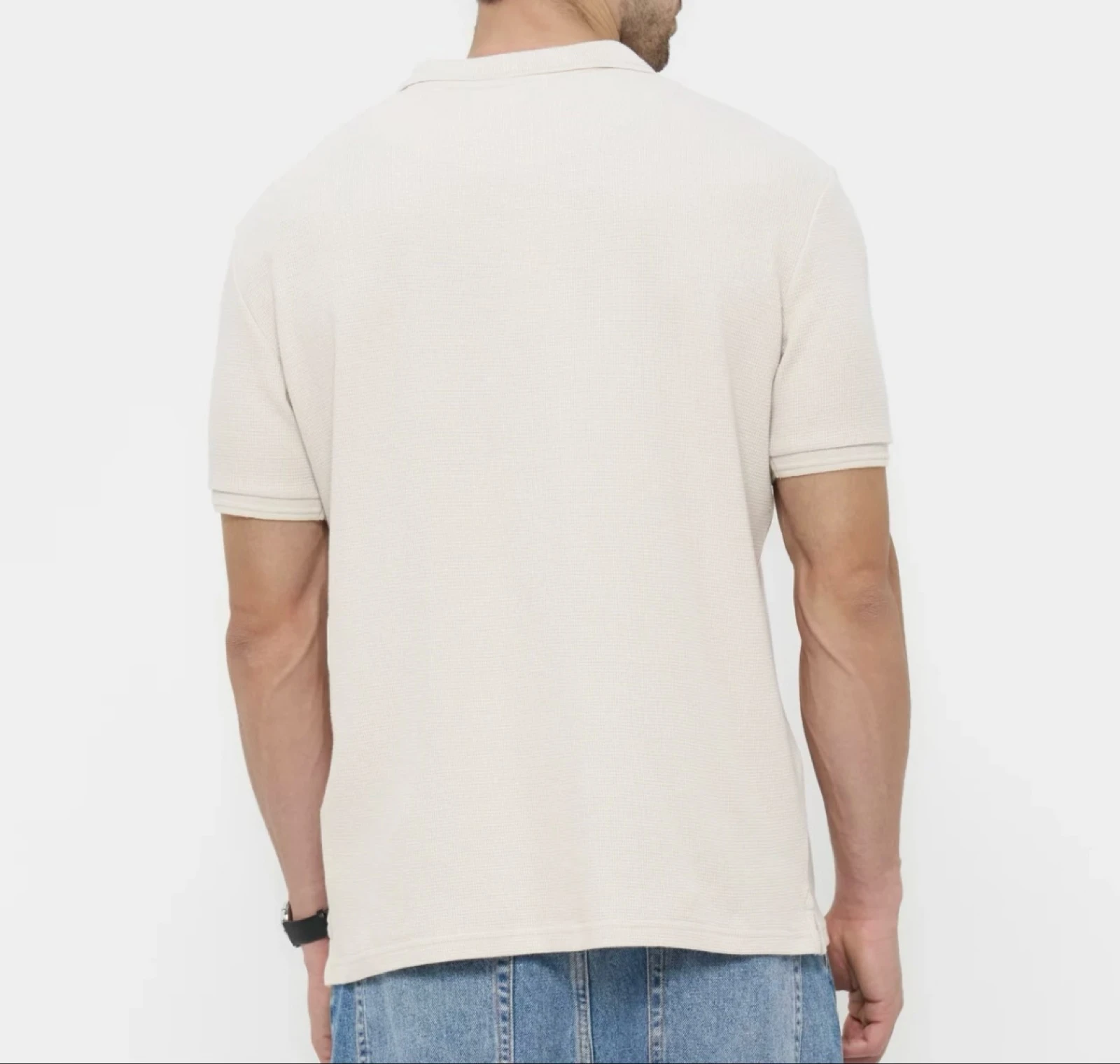 Camisa Polo Masculina Bege com Gola em Zíper e Tecido Texturizado – photo 3